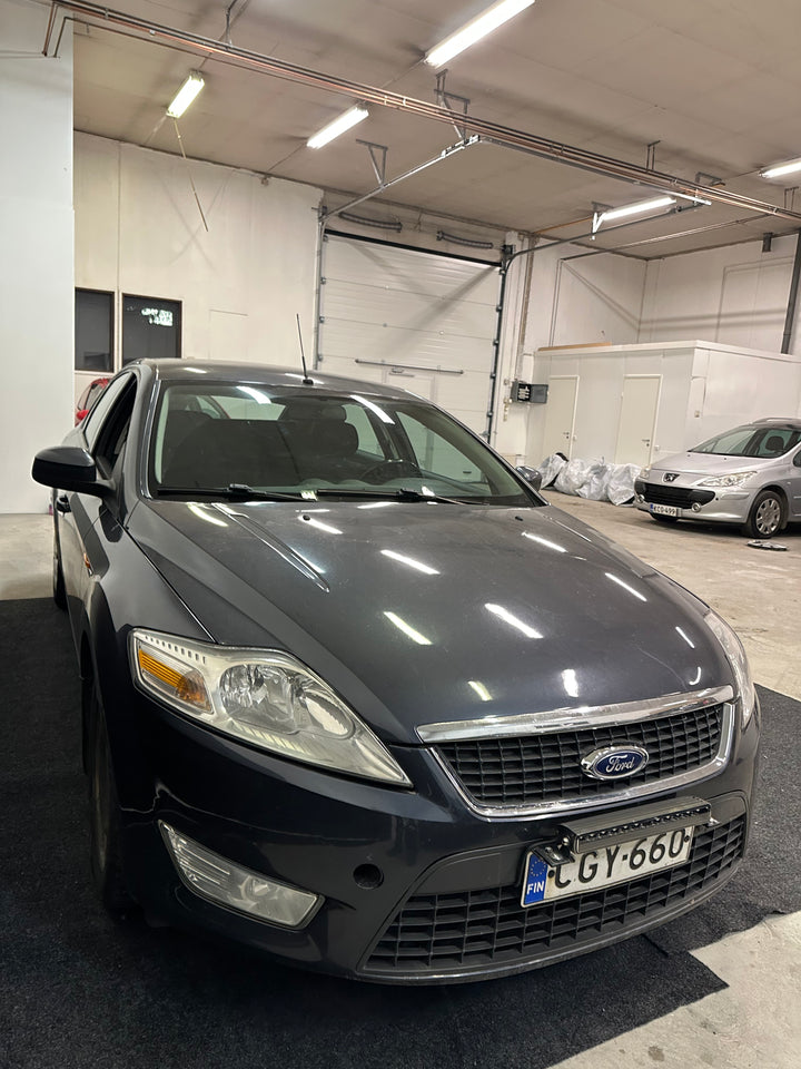 Ford mondeo 1.8