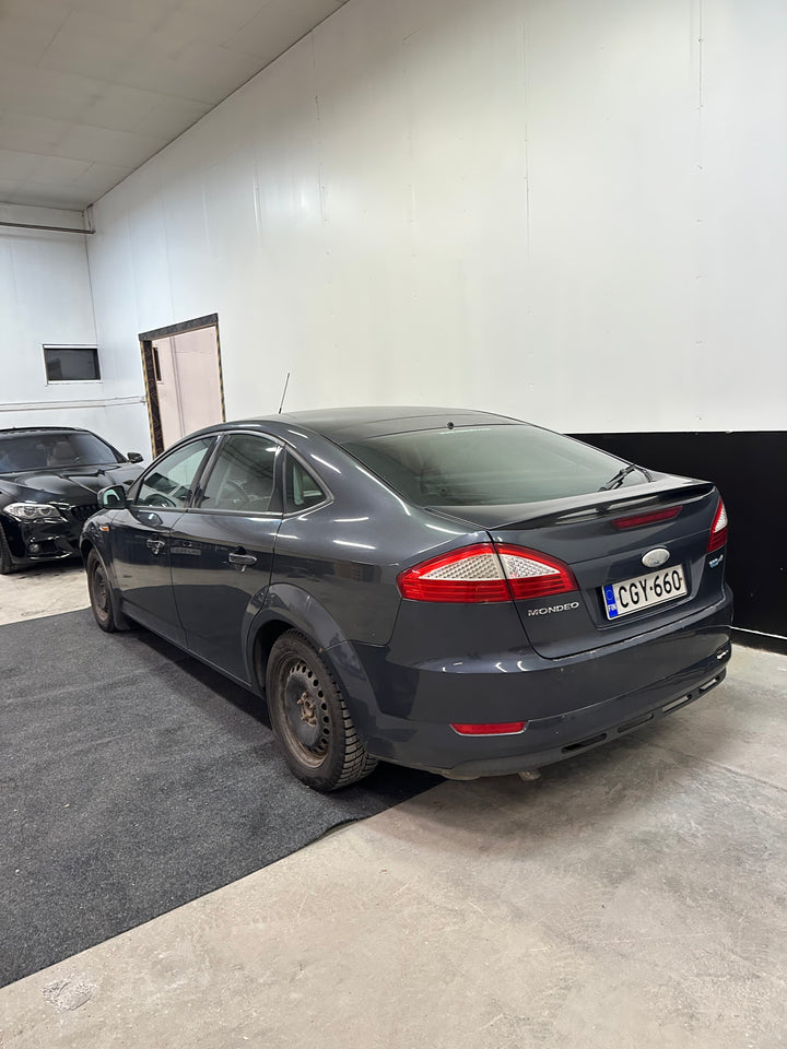 Ford mondeo 1.8